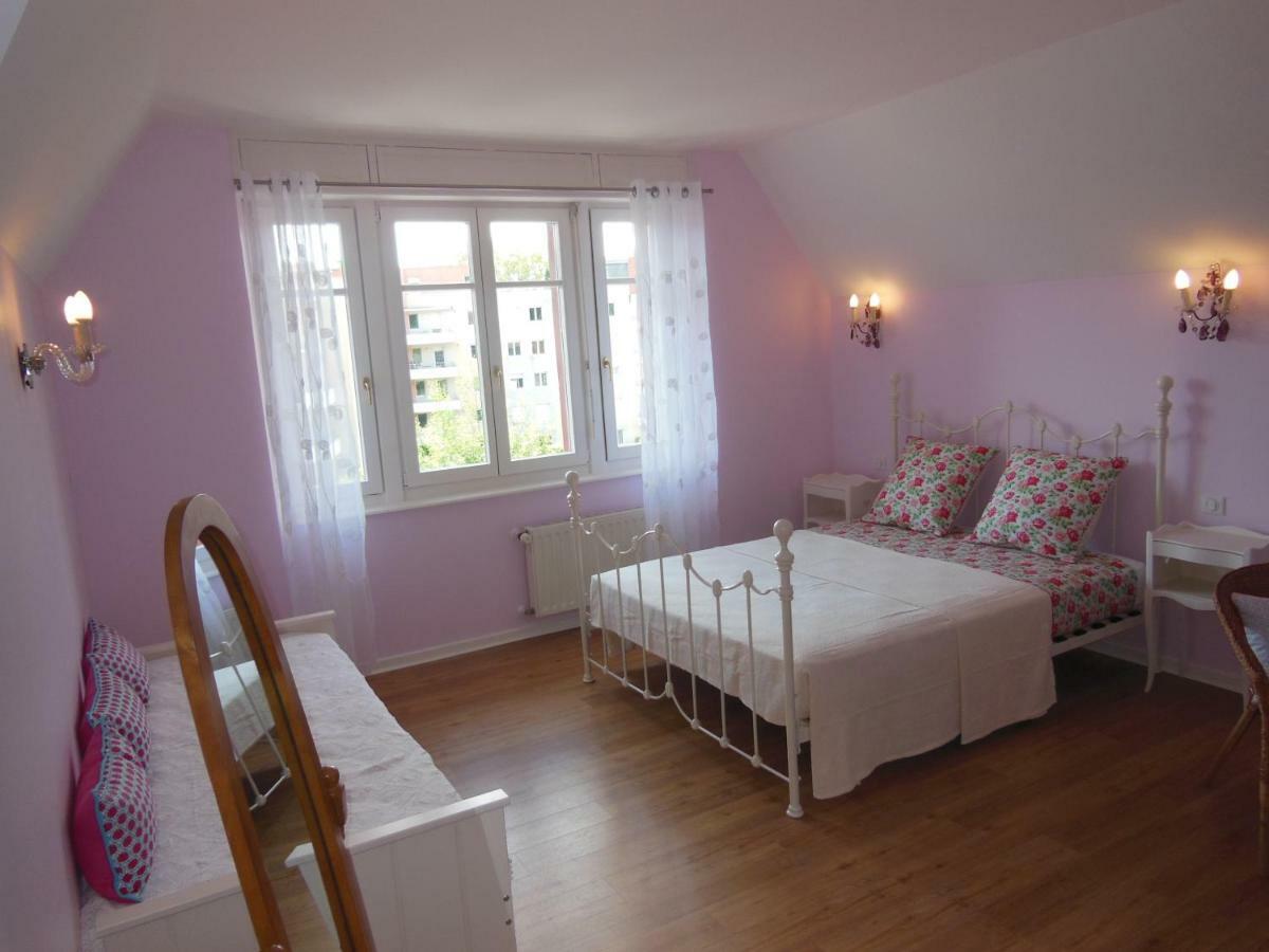 Les Fontenottes Bed and Breakfast Besanzón Exterior foto